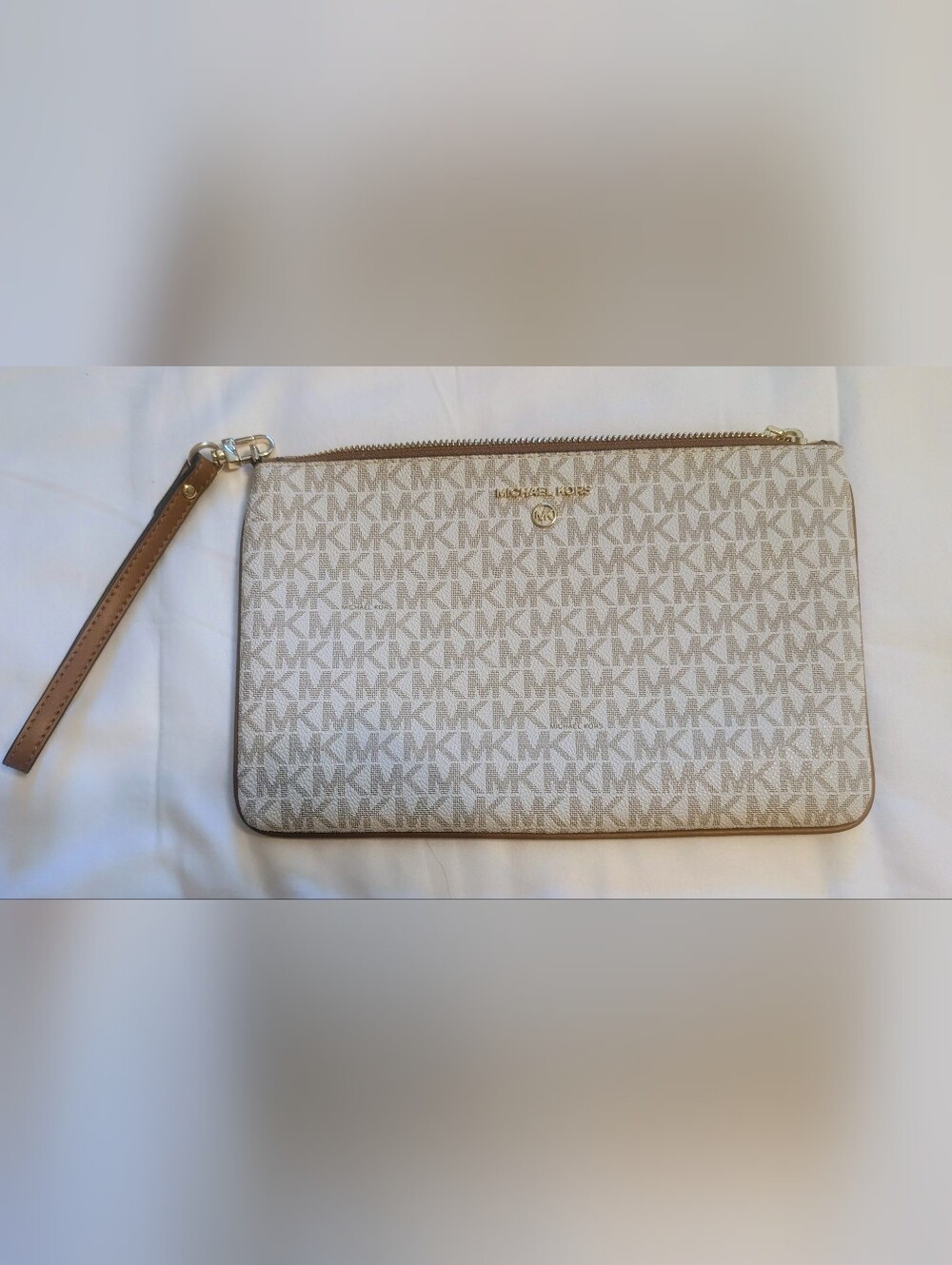 Michael Kors Jet Set Travel Large Flat Multifunction Phone Case Wristlet Phone